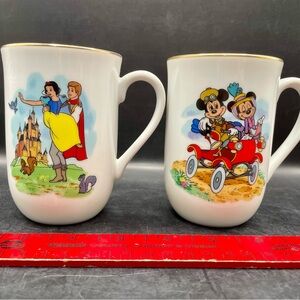 2 Disney Collection Classic Mugs Mickey w/ Minnie & Snow White  Vintage Japan